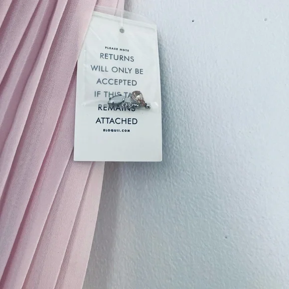 Elegant Pink Pleated Skirt - Picture 5 of 8